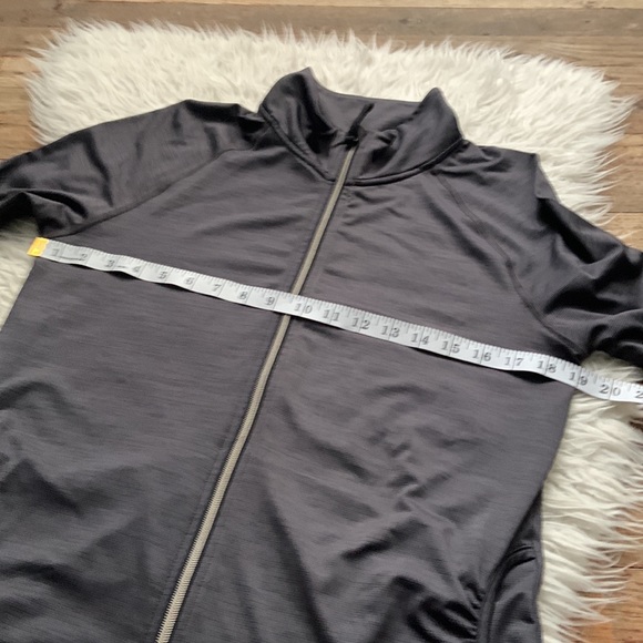 All in motion top size M - Picture 6 of 7